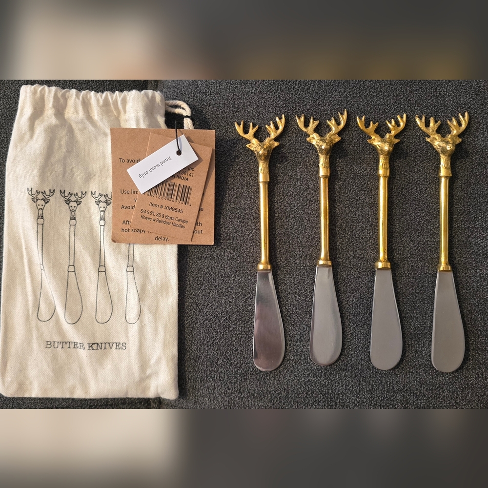 Brass Reindeer Handle Butter Knives Set (NWT)